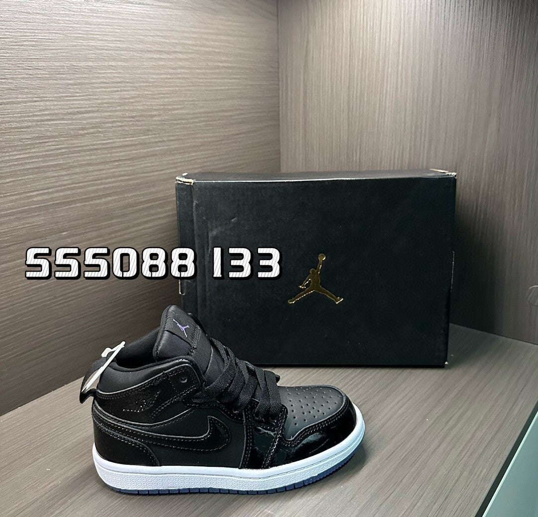 PRE ORDER KIDSS