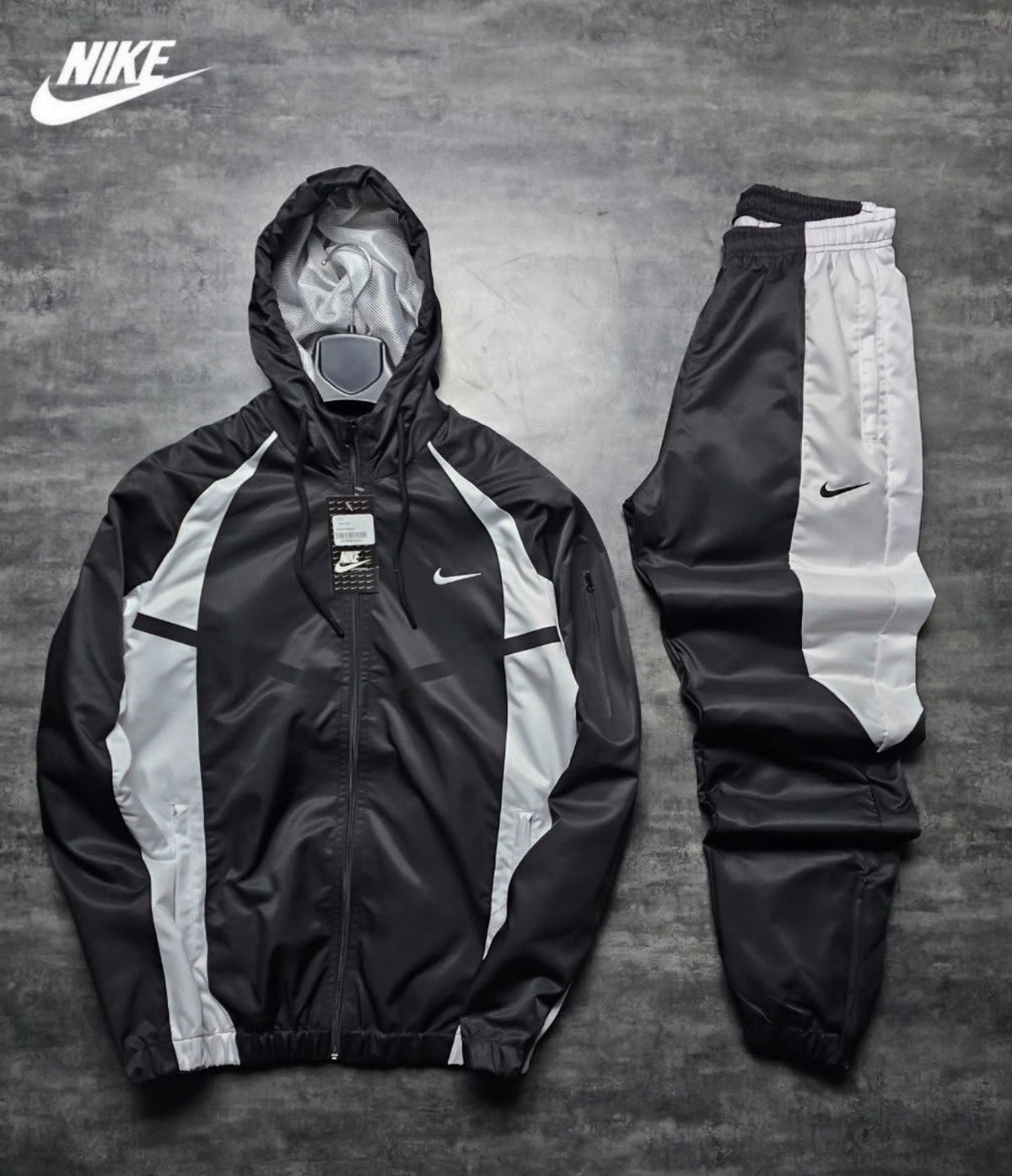 Windbreaker Tracksuit