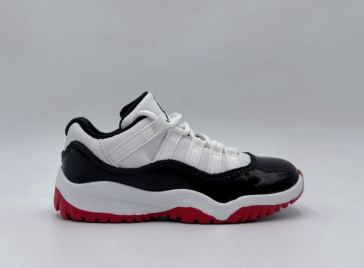PRE ORDER - KID LOW JORDANS