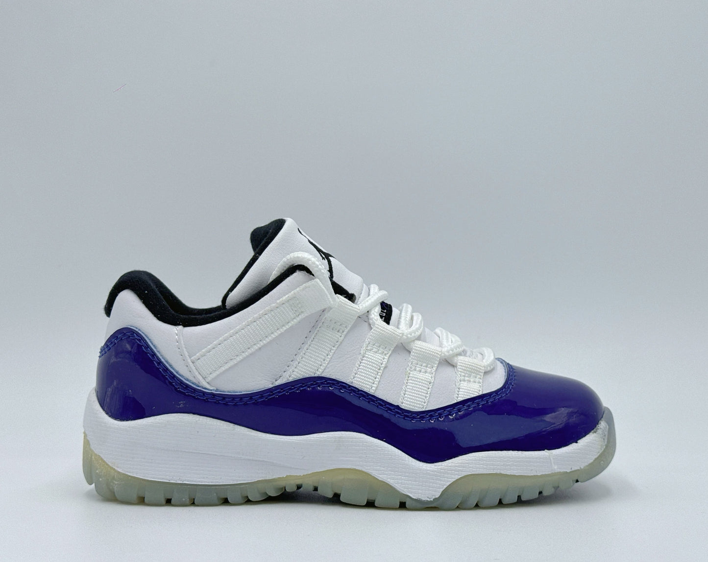 PRE ORDER - KIDS LOW JORDANS