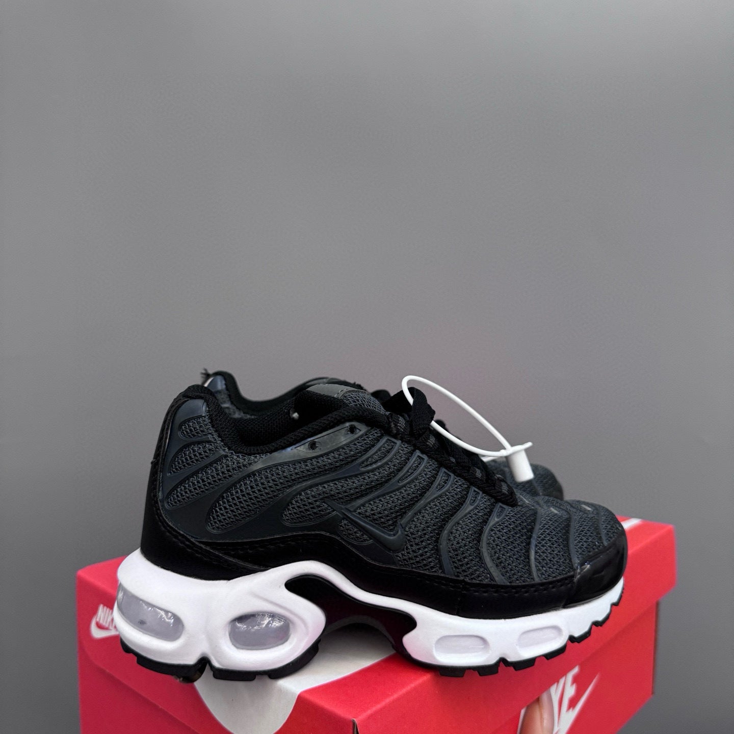 PRE ORDER KIDS TNS