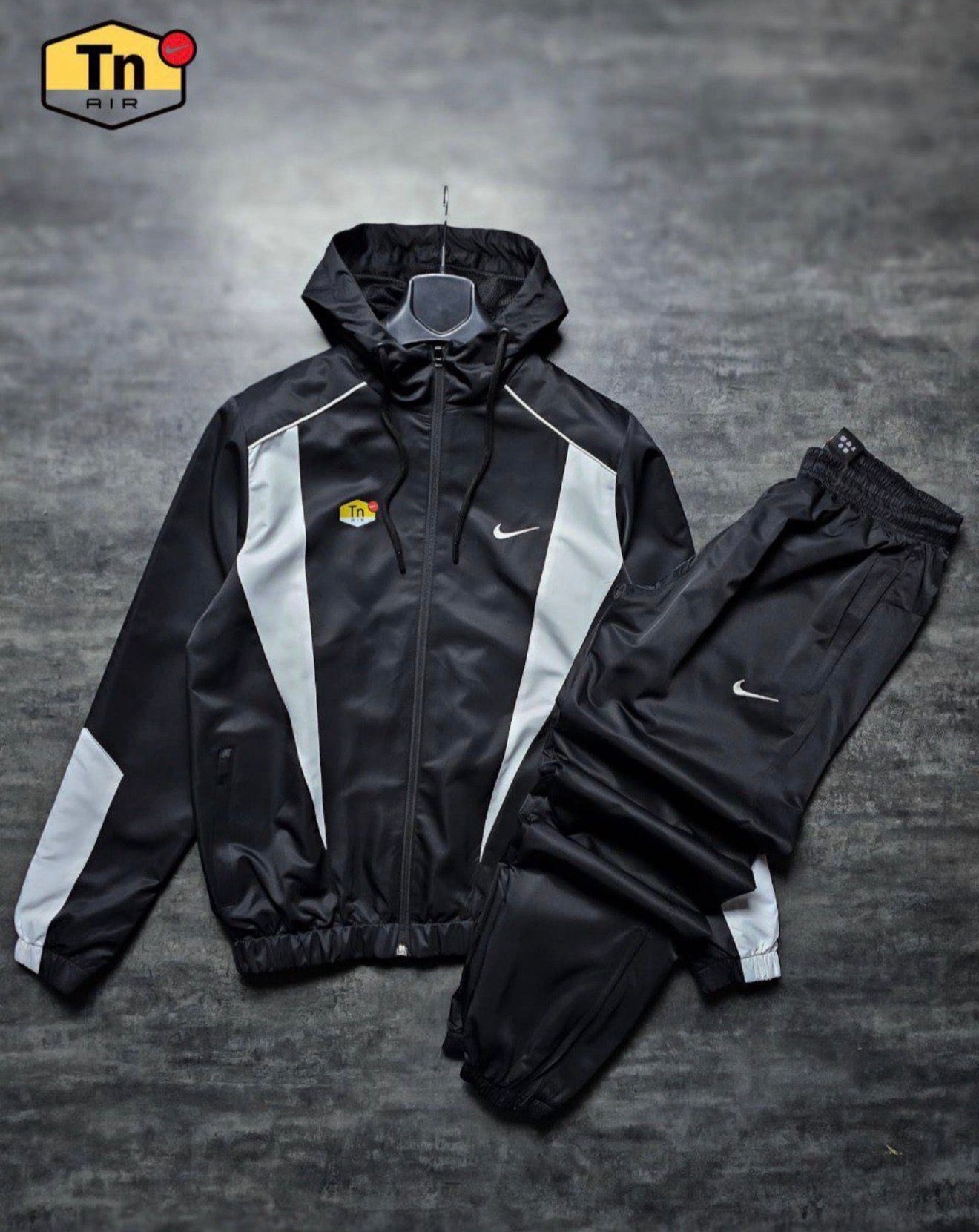 Windbreaker Tracksuit