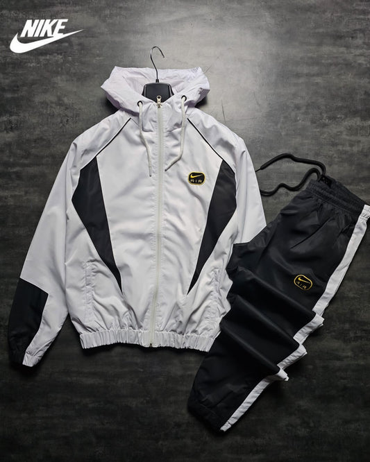 WINDBREAKER TRACKSUIT