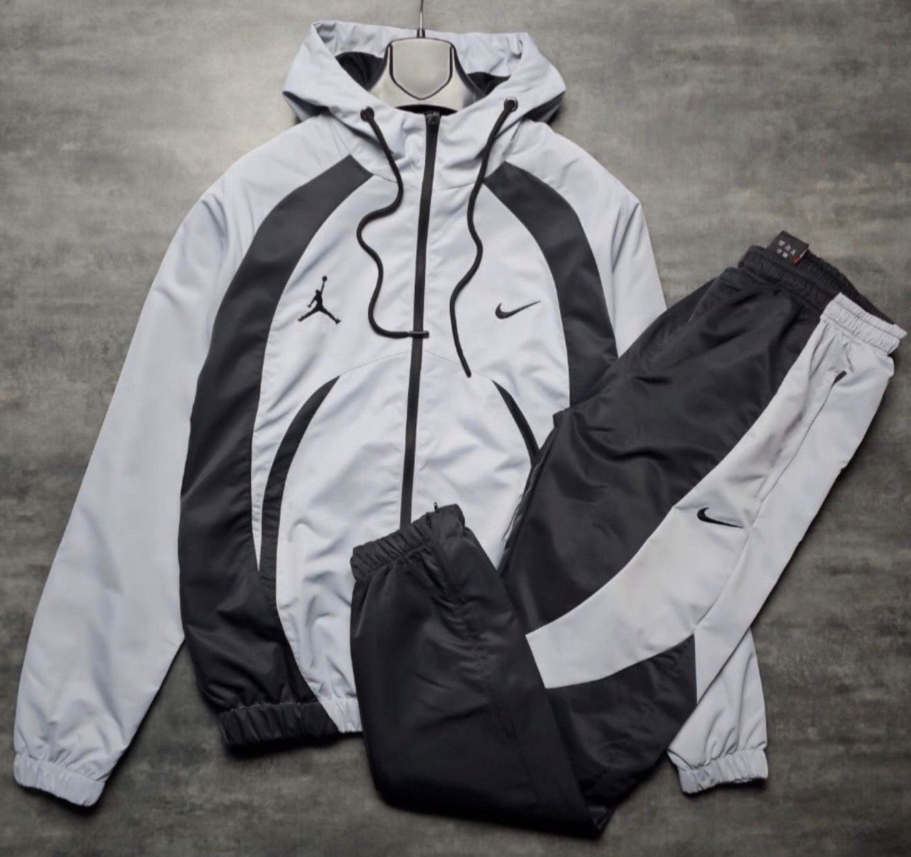 Windbreaker Tracksuit
