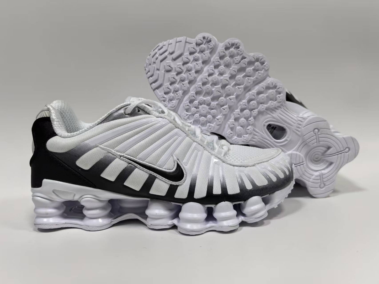 PRE ORDER NIKE SHOXS